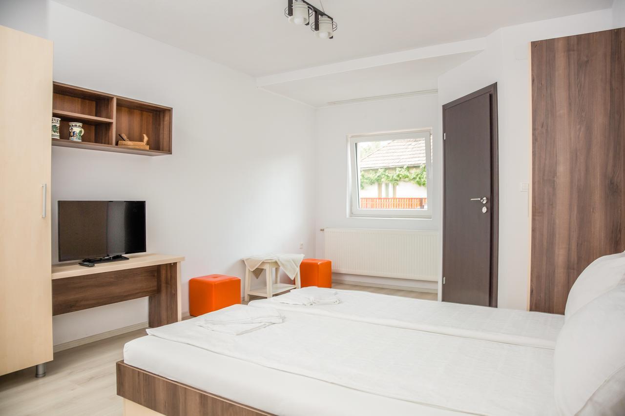 Salt Holiday Apartment Praid Exterior photo