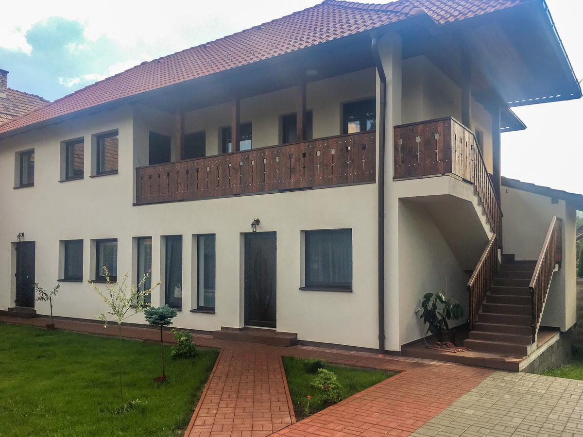 Salt Holiday Apartment Praid Exterior photo