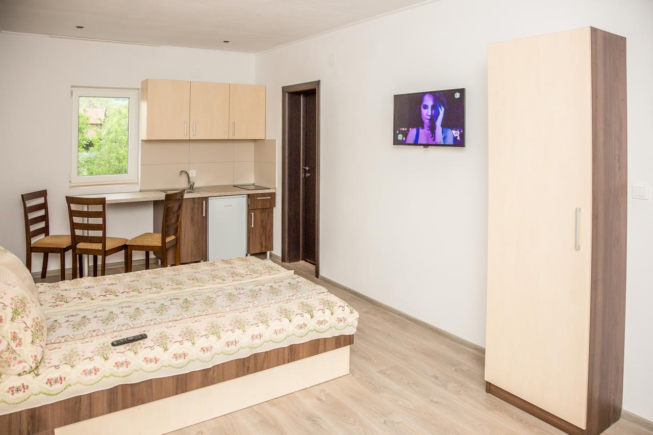 Salt Holiday Apartment Praid Exterior photo